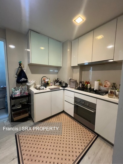 Beacon Heights (D12), Condominium #586734031